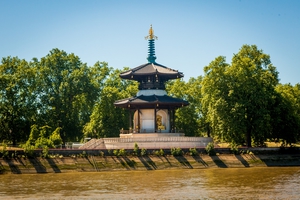 Battersea Peace Pagoda